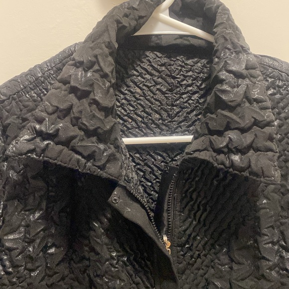 Reversible Black Jacket - Picture 6 of 8